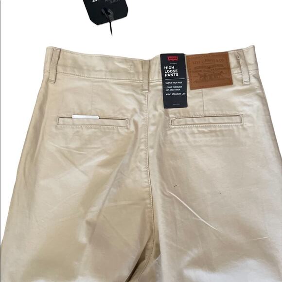NWT Levi’s Super high rise loose khaki pleated wide leg pants size 26x30 - Picture 9 of 10